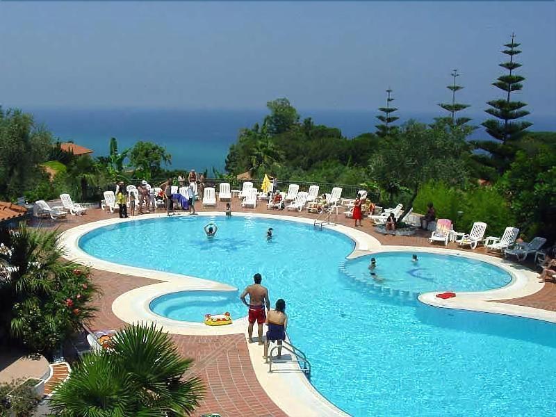 Villaggio La Pizzuta Parghelia Exteriör bild